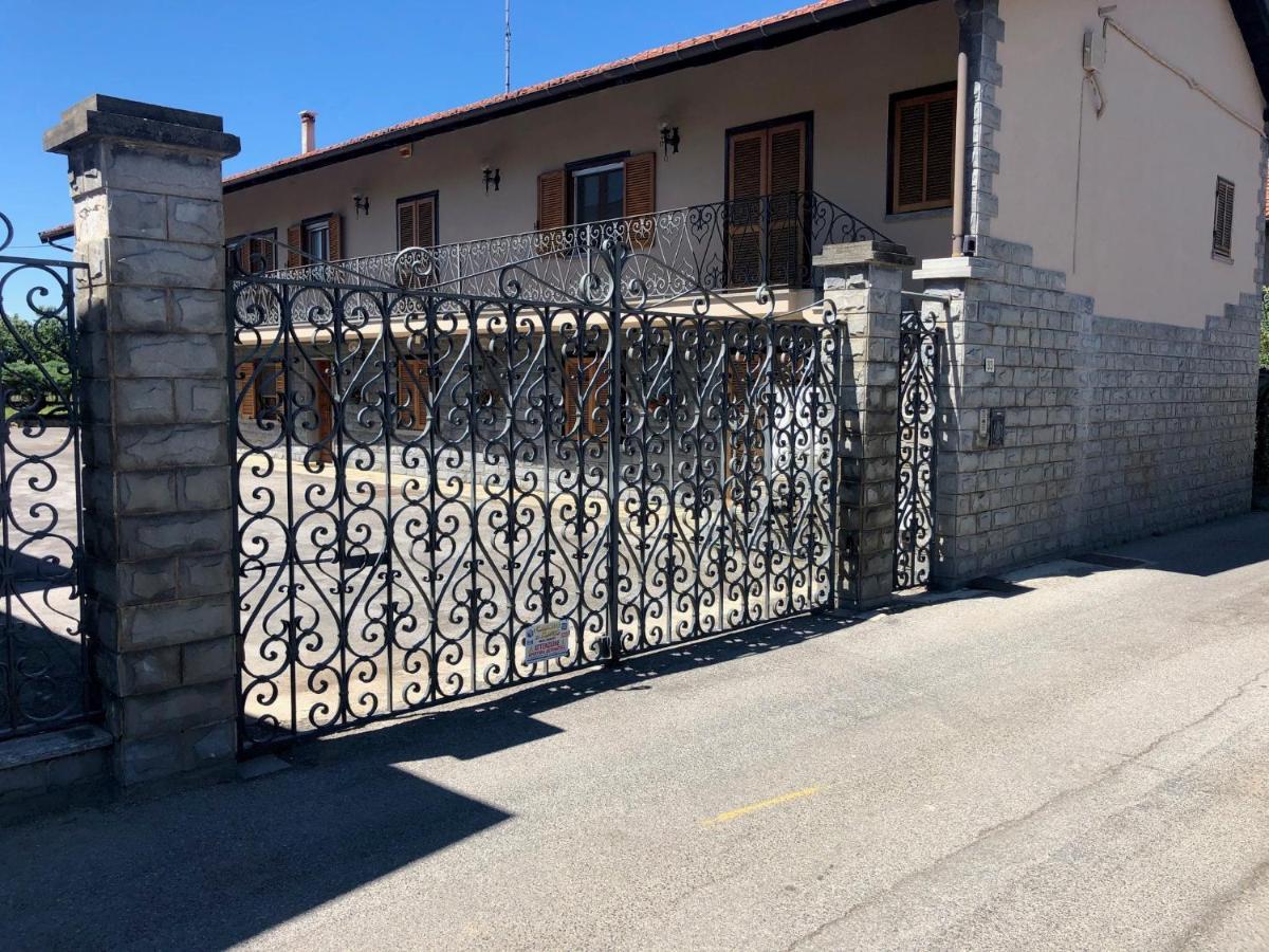 La Ca' 'D Pinet Villa Cuneo Buitenkant foto