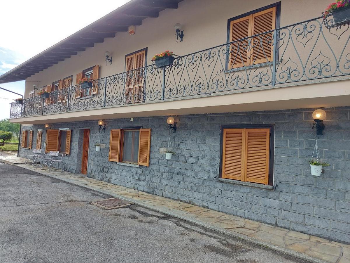 La Ca' 'D Pinet Villa Cuneo Buitenkant foto